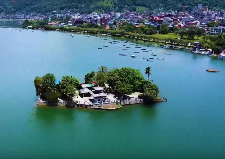 Pokhara in 5 Hours: Lake, Museum, Cave, Falls & Pagoda Hill