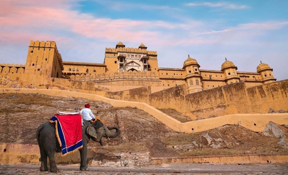 2 Nights Jaipur Tour (Min. 2 Pax )