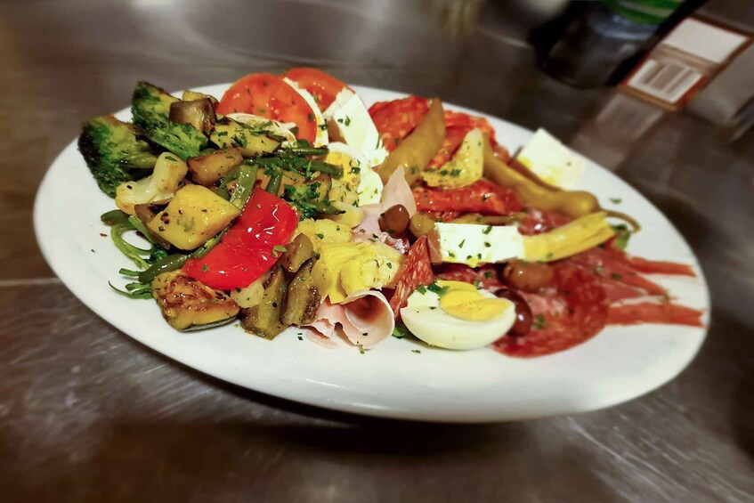 Picture 3 for Activity Bogen: special wine & food tasting at Pulcinella Restaurant