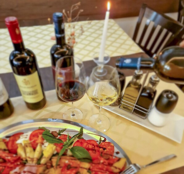 Picture 5 for Activity Bogen: special wine & food tasting at Pulcinella Restaurant