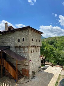 Från Tirana: Guidad vandringstur & upplevelse av Hupi-tornet