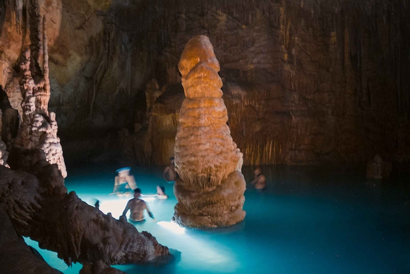 Mallorca: Cala Romántica Cliff Hike and Sea Cave Tour