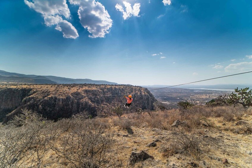 San Miguel de Allende: Zipline Adventure & Suspension Bridge