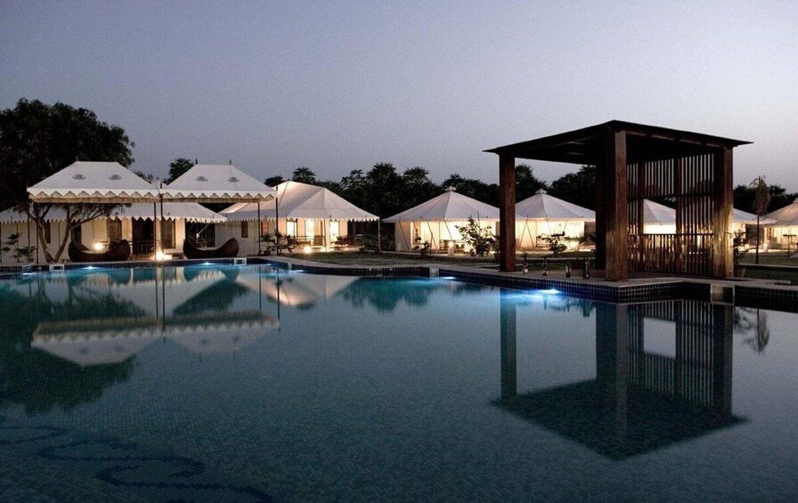 Buoyant Luxurious Overnight Thar Desert Camping Tour