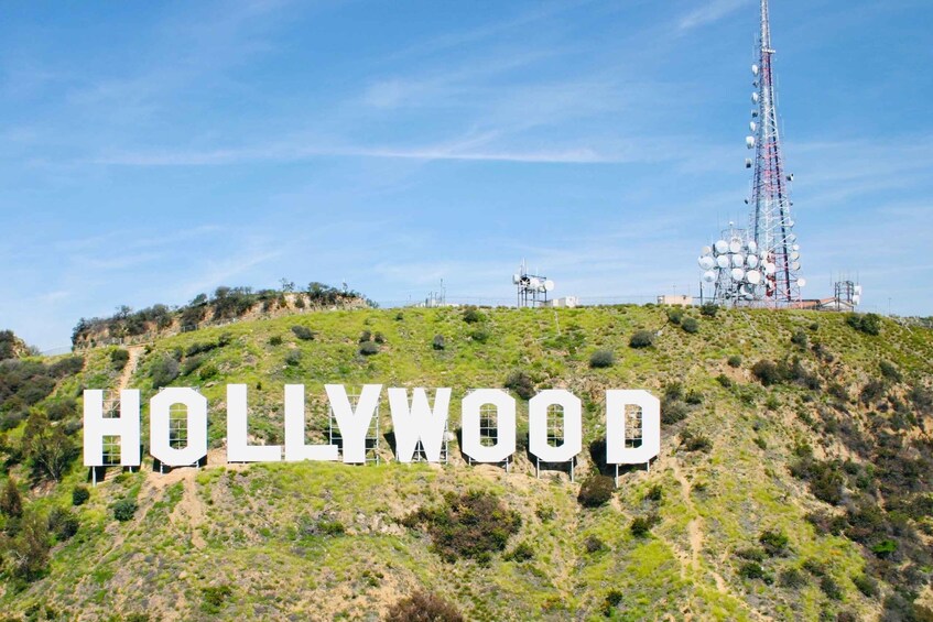Los Angeles: Explore Hollywood Sign by Helicopter