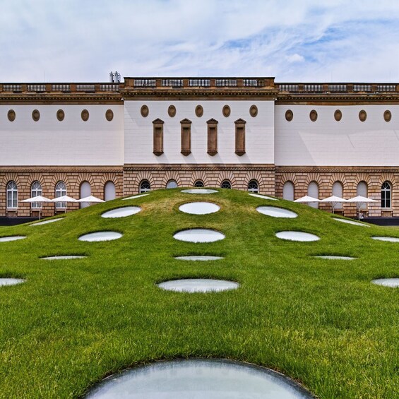 Picture 2 for Activity Frankfurt: Skip-the-line Städel Museum with Guided City Tour