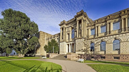 Frankfurt: Museo Städel sin colas con visita guiada por la ciudad