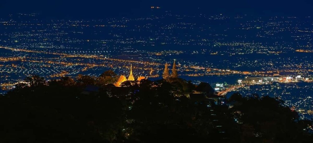 Picture 7 for Activity Chiang Mai: Doi Suthep & Wat Umong Twilight Tour with Pickup