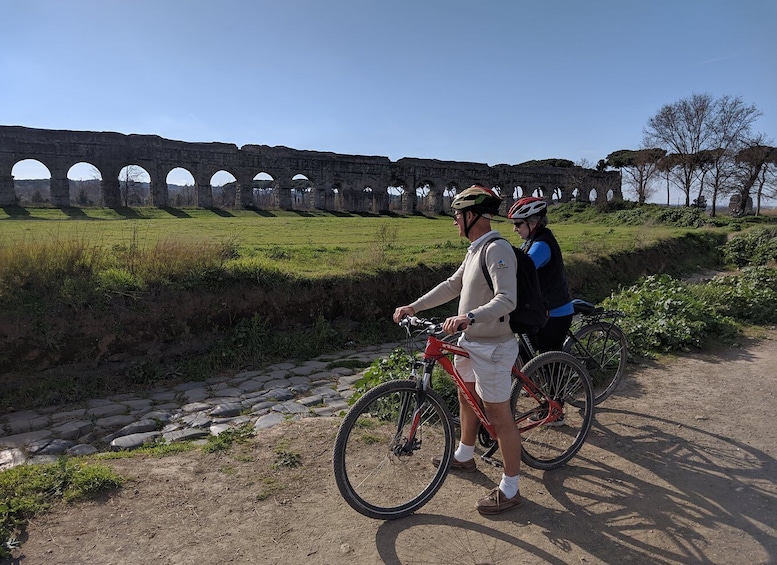 Rome: Appian Way and Roman Countryside Electric Bike Tour