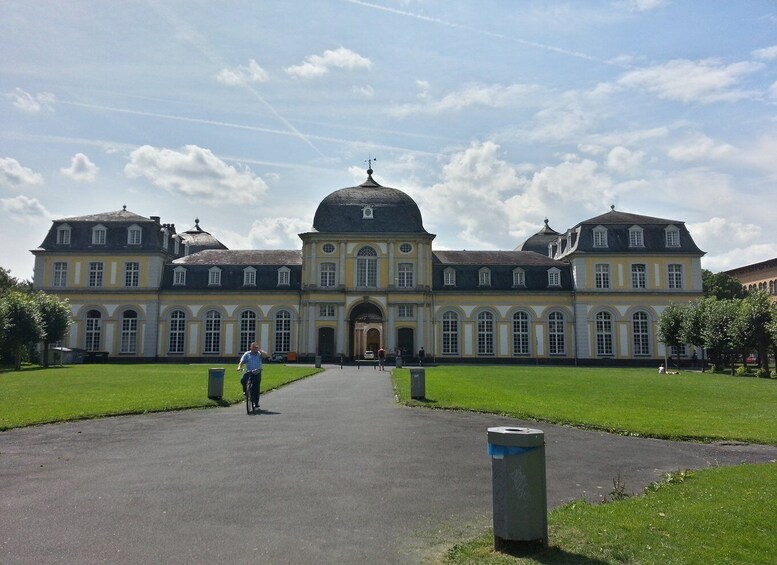 Picture 3 for Activity Bonn: 3,5 hours Guided Bike Tour