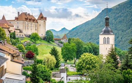 Fra Interlaken: Gruyères, ostefabrik og Cailler-tur