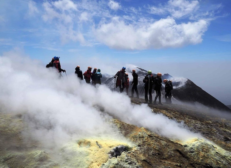 Picture 1 for Activity Excursion to summit craters with lunch and wine tour