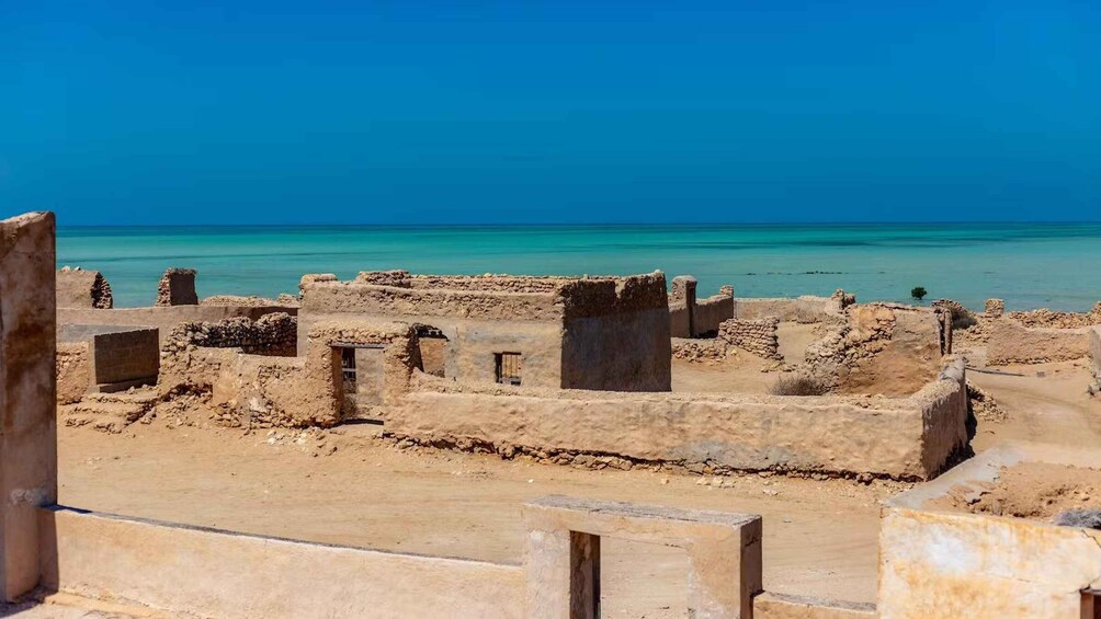 Picture 4 for Activity North Qatar: Zubara Fort, Jumail Village, Thakhira Mangroves