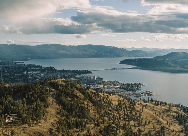 Picture 4 for Activity Kelowna: Guided Hiking Tour