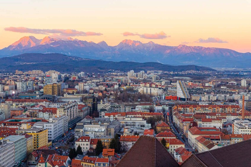 Ljubljana: Private Architecture Tour with a Local Expert