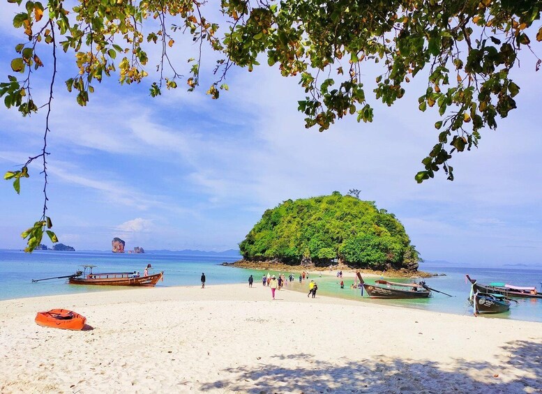 Picture 13 for Activity Aonang : Chicken Island, Poda Island, Thale Waek, Railay Bay