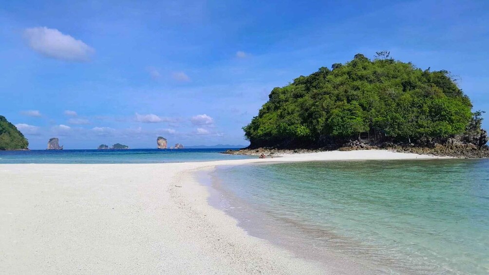 Picture 14 for Activity Aonang : Chicken Island, Poda Island, Thale Waek, Railay Bay