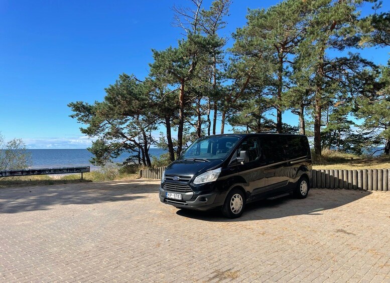 From Riga: Private Transfer to Tallinn with Sightseeing