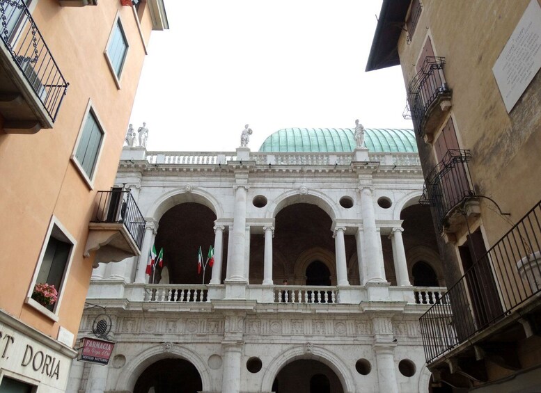 Picture 2 for Activity Vicenza: Palladian Architecture Private Walking Tour