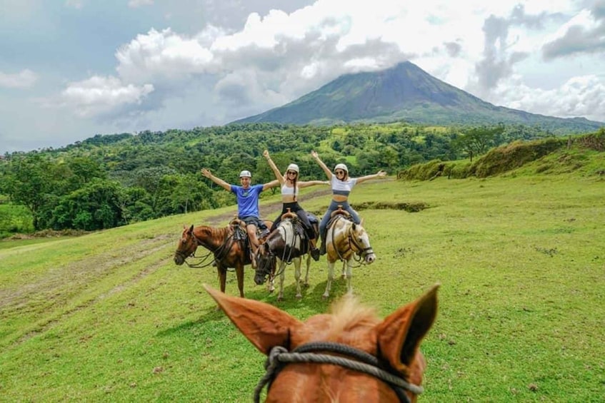 Picture 6 for Activity La Fortuna: Go Adventure Arenal Park 3 Attractions Tour