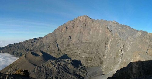 Pendakian Gunung Meru 3 Hari