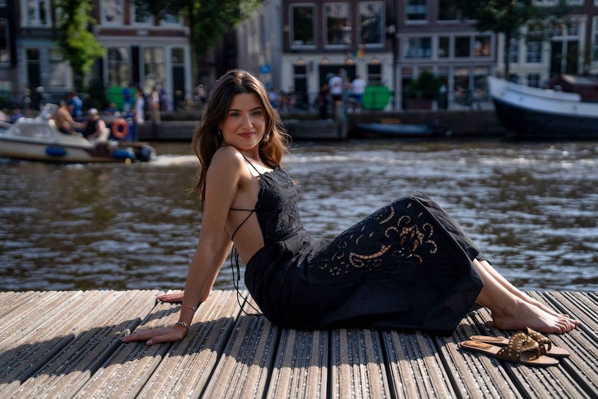 Picture 1 for Activity Amsterdam: Private Family or Couples Canals Photo Shoot