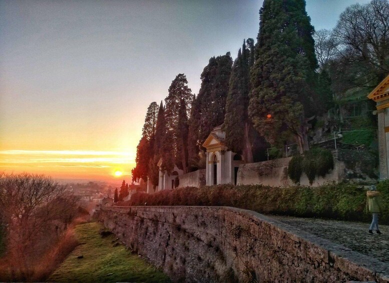 Tour to the walled town of Monselice from Padua