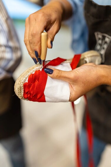 Picture 11 for Activity Make Traditional Espadrilles in Seville