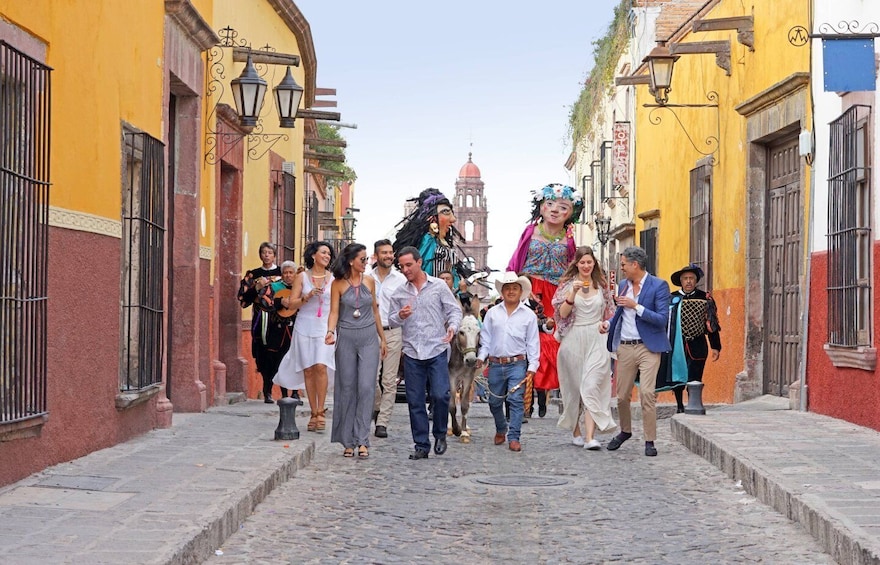 Picture 3 for Activity San Miguel De Allende: Downtown Walking Tour