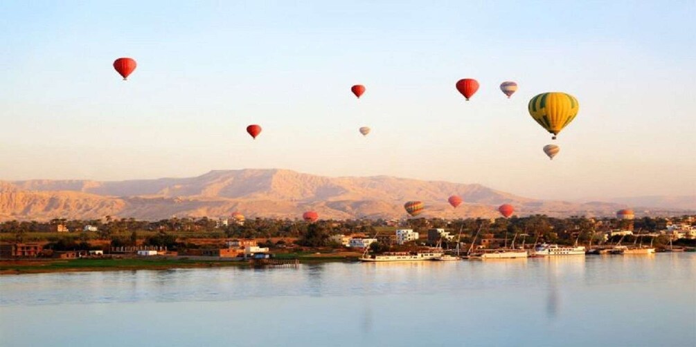 Picture 2 for Activity Egypt: Private 8-day Tour, Nile Cruise, Flights, Balloon