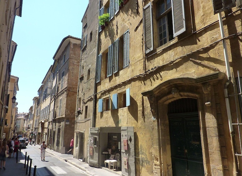 Aix-en-Provence: Private Guided Walking Tour