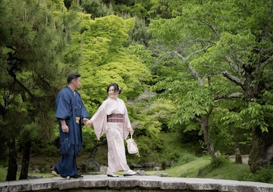 Kyoto Portrait Tour with a Professional Photographer