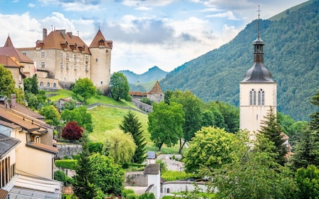 Bern: Smaksprøver av Gruyères-ost og Cailler-sjokolade