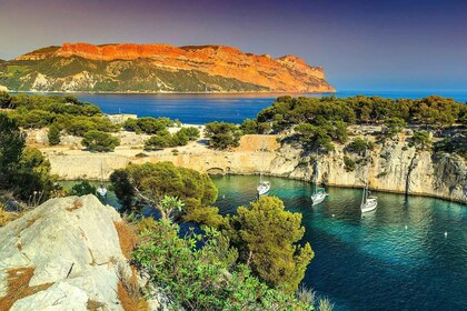 Calanques Of Cassis, byn och vinprovning