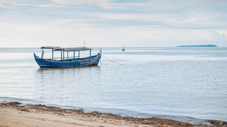 From Jepara: 3-Day Snorkeling Tour in the Karimunjawa Island