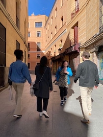 Madrid: Welcome to Madrid Guided Walking Tour