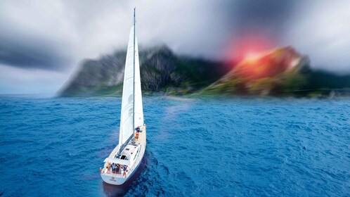 Barcelona: Sunset or Afternoon Yacht Cruise with Drinks