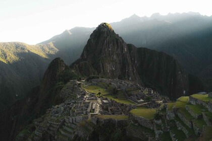 Macchu Picchu Privater Reiseleiter + Busticket Combo