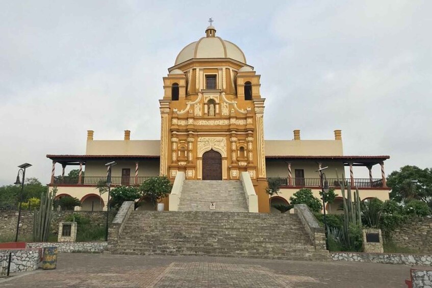 Monterrey: City Highlights Tour with Local Guide