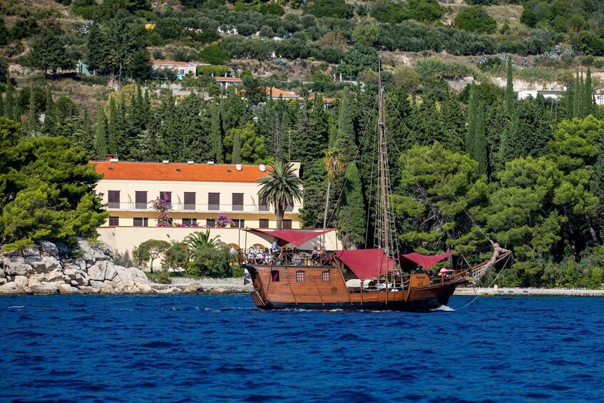 Picture 6 for Activity Split: Cruise on Columbo's Pirate Ship "Santa Maria"