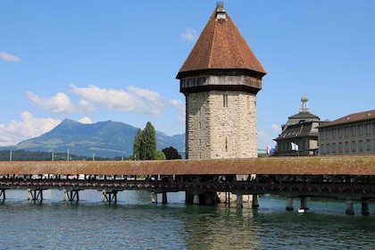Lucerne: Private Walking Tour with a Local Guide