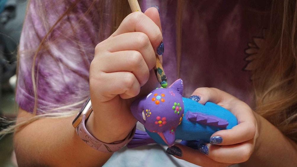 Picture 2 for Activity San Miguel de Cozumel: Alebrije Traditional Painting Class