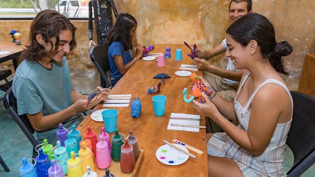 Picture 4 for Activity San Miguel de Cozumel: Alebrije Traditional Painting Class