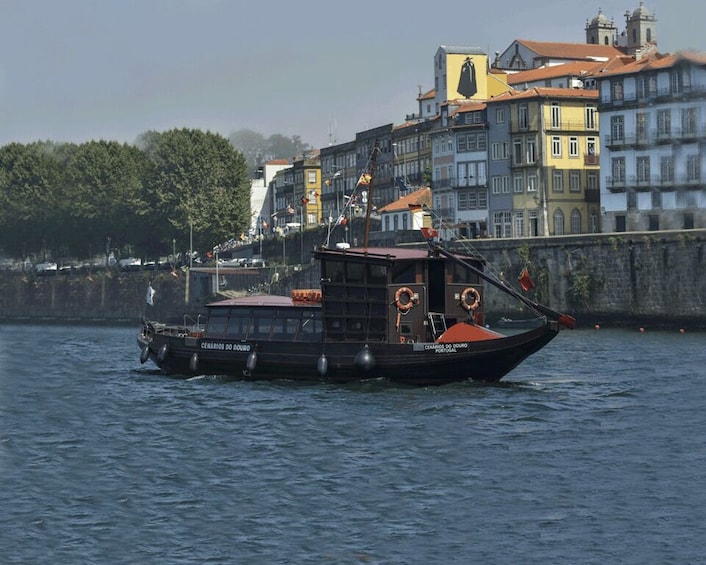 Porto: Bridges Cruise & Optional Visit World of Discoveries