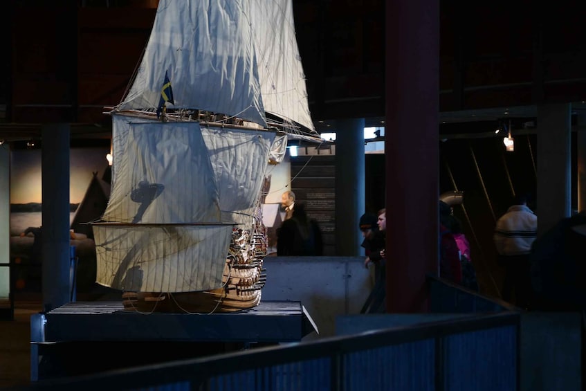 Picture 2 for Activity Stockholm: Vasa Museum Guided Tour, Including Entry Ticket