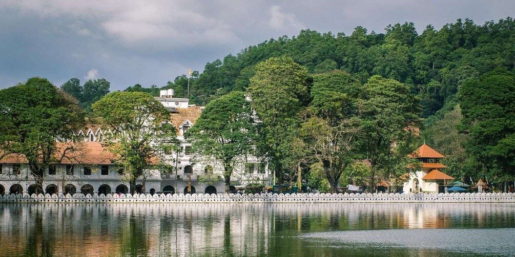 Picture 6 for Activity Kandy: City Tour and Sightseeing Shopping Tour by Tuk Tuk