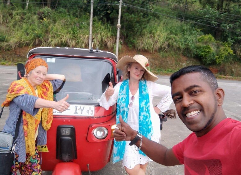 Picture 1 for Activity Kandy: City Tour and Sightseeing Shopping Tour by Tuk Tuk