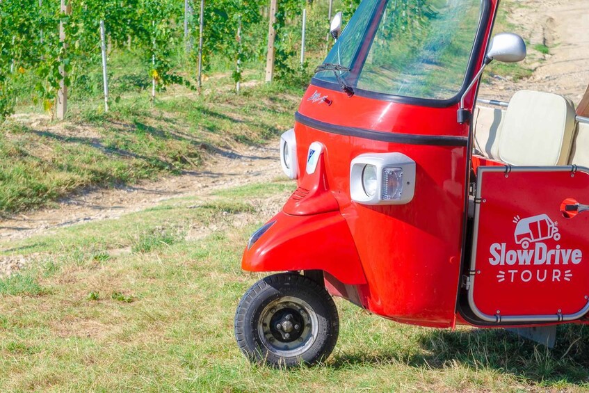 Langhe tour by Ape with a delicious Barolo wine tasting