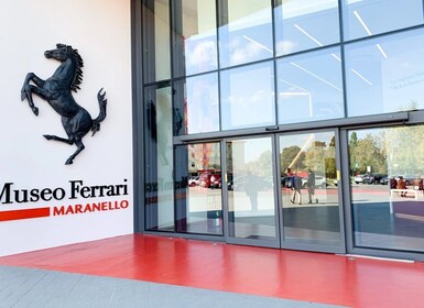 Pabrik dan Museum Ferrari Lamborghini Pagani - Bologna