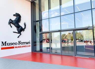 Usines et musées Ferrari Lamborghini Pagani - Bologne